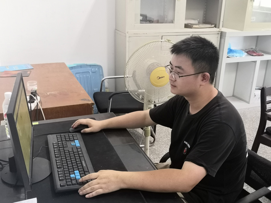2022年度太阳集团tcy8722医药优异科技斗争者——雷智斌