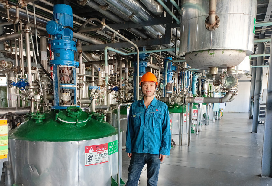 2022年度太阳集团tcy8722医药金鹰斗争者——黄秋波